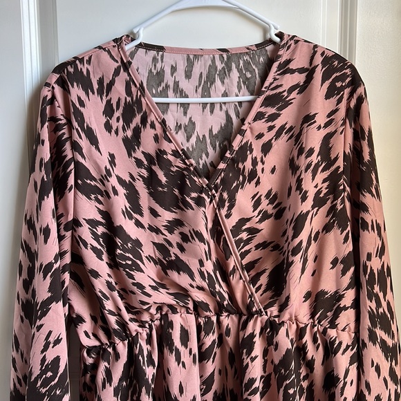 Dressy blouse - Picture 2 of 3